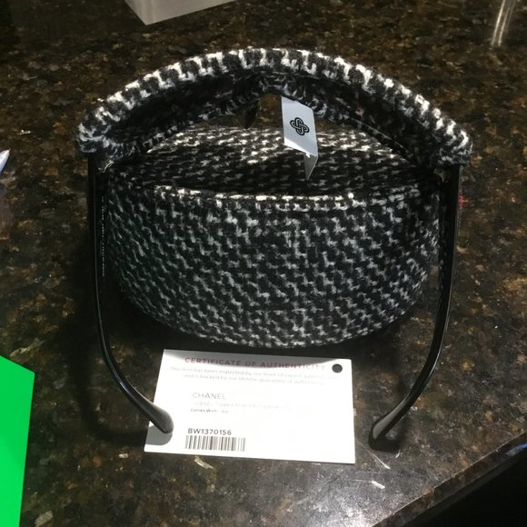 Chanel Tweed sunglasses New with case main image 10